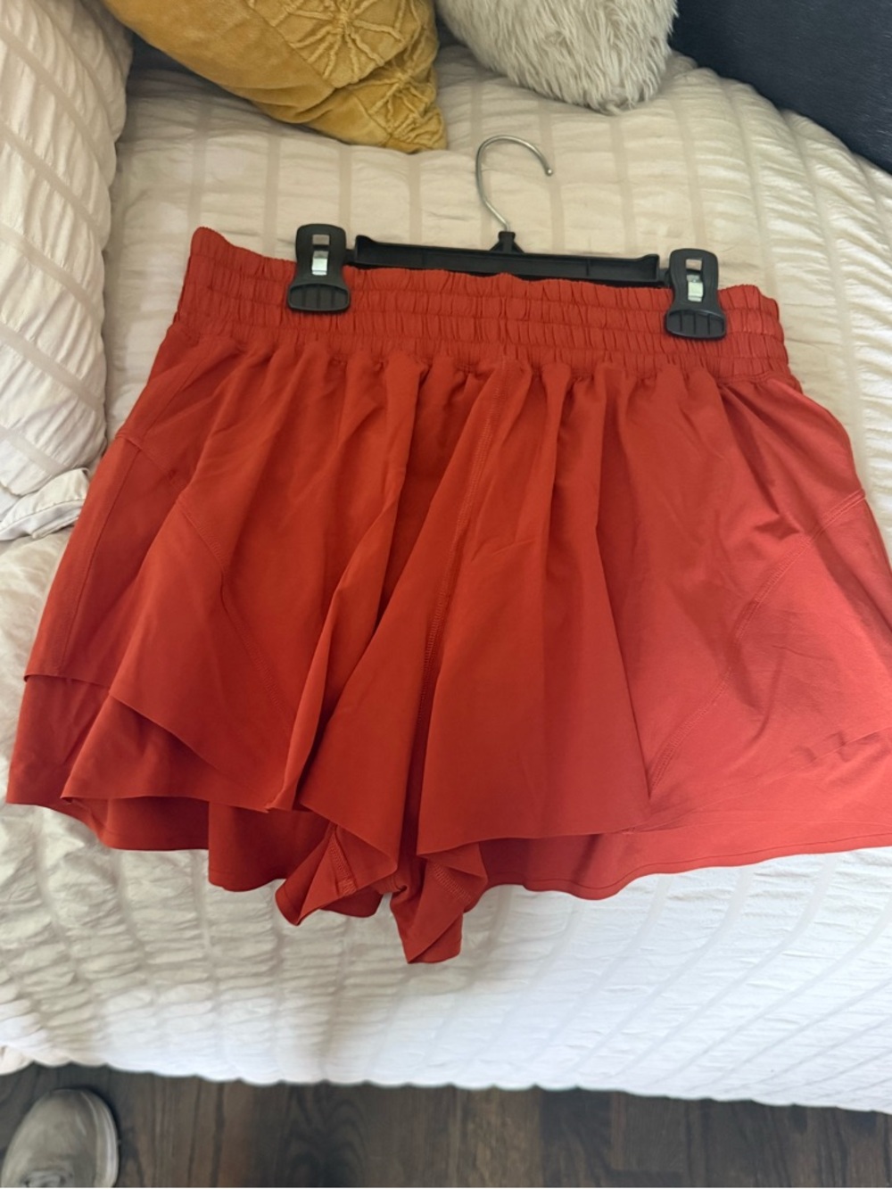 lululemon athletica tiered orange flowy shorts with elastic waist